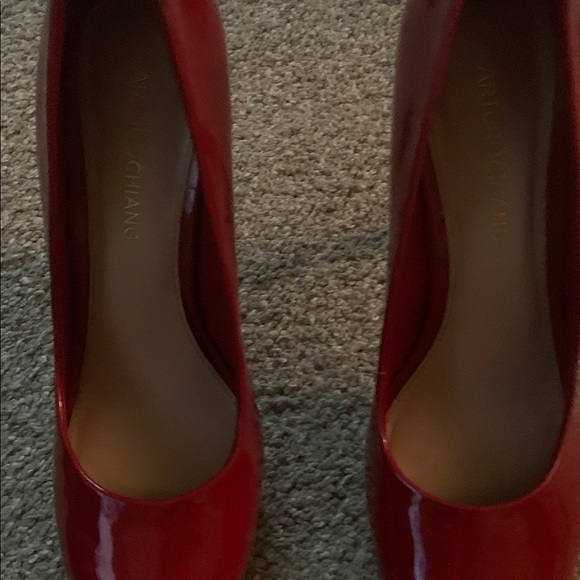 ARTURO CHIANG RED STILETTOS. SIZE 8. - Picture 5 of 9
